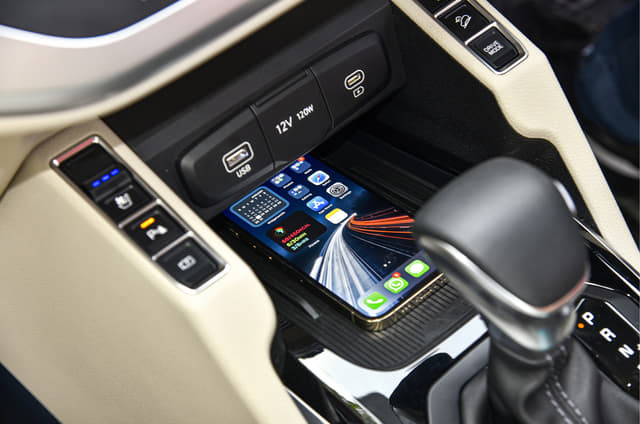 12V Front Power Outlet Image - 5285